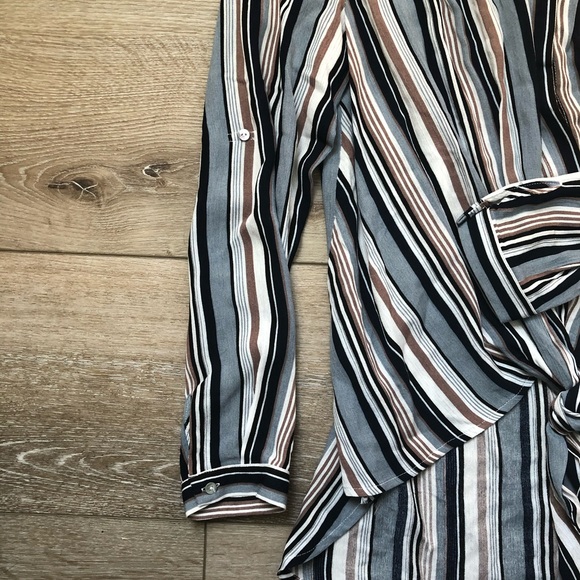 💙ODDY Striped Button Down - Picture 7 of 7